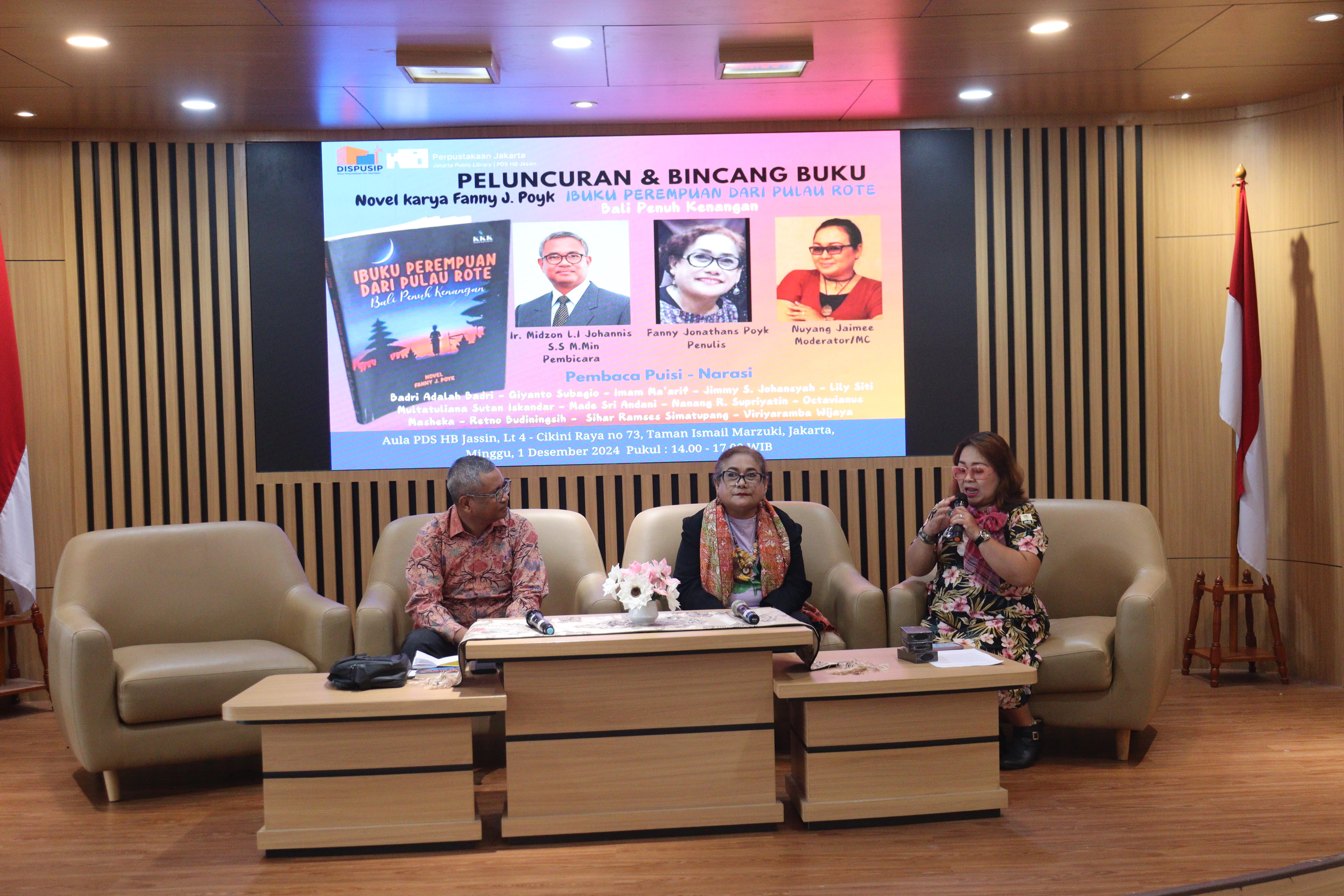 Peluncuran Dan Bincang Buku Novel Karya Fanny J. Poyk "Ibuku Perempuan Dari Pulau Rote"